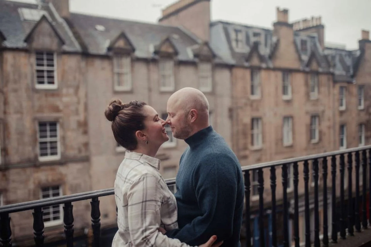 Romantic photoshoot for couples