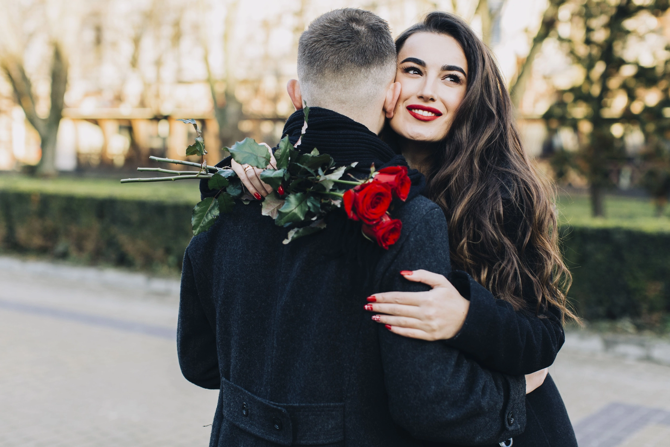 embracing-stylish-party-park