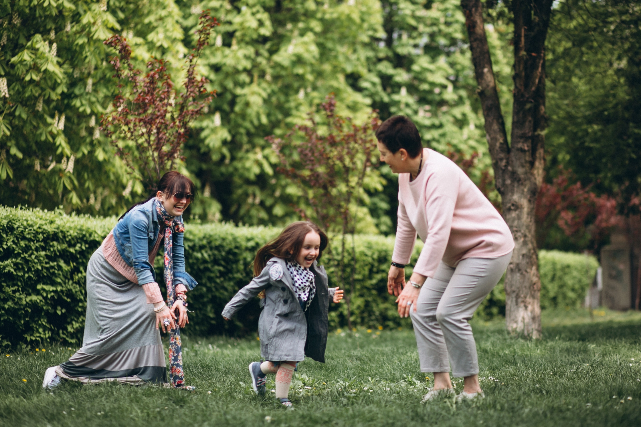 grandmother-mother-daughter (1)