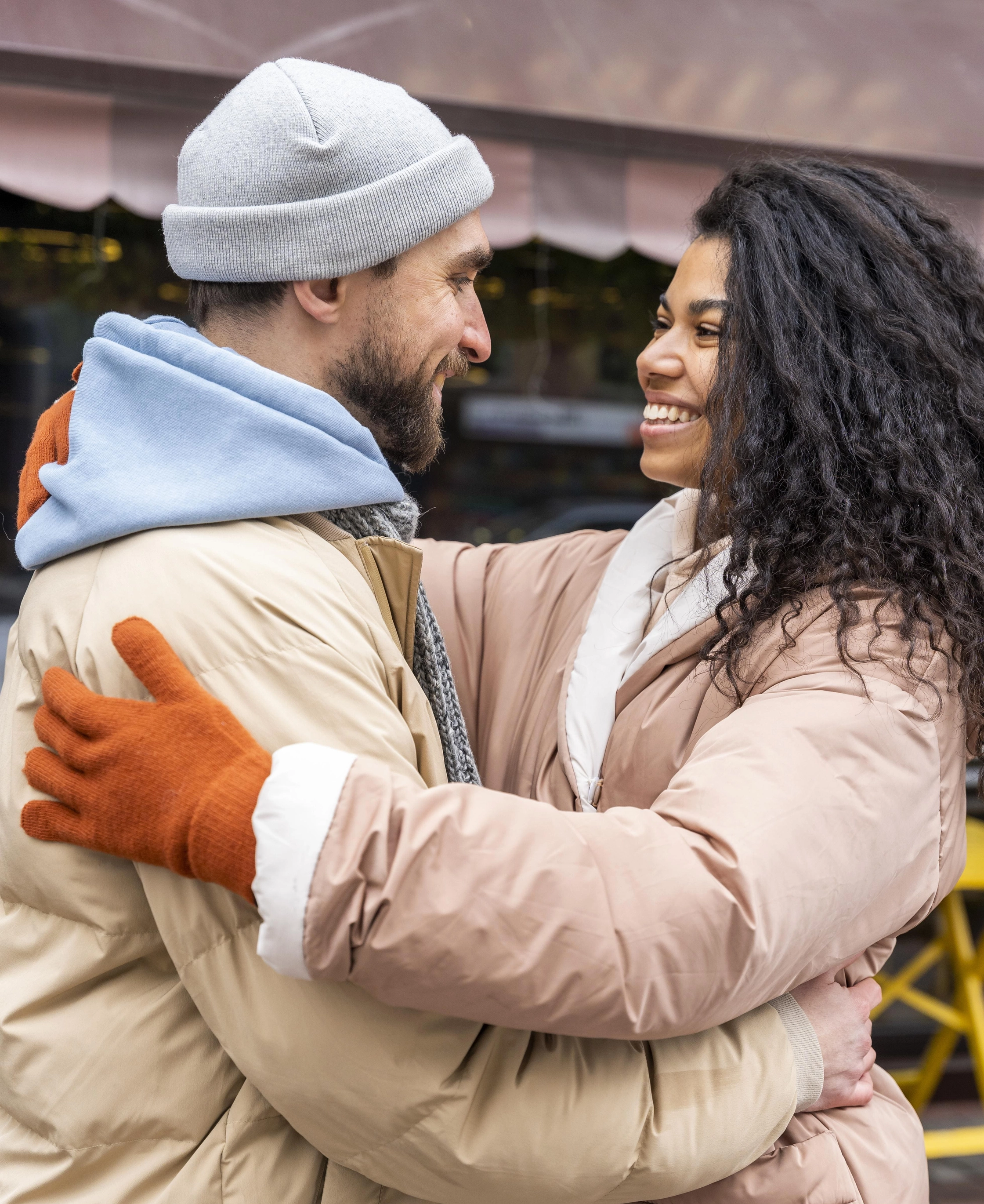 medium-shot-happy-people-hugging (1)
