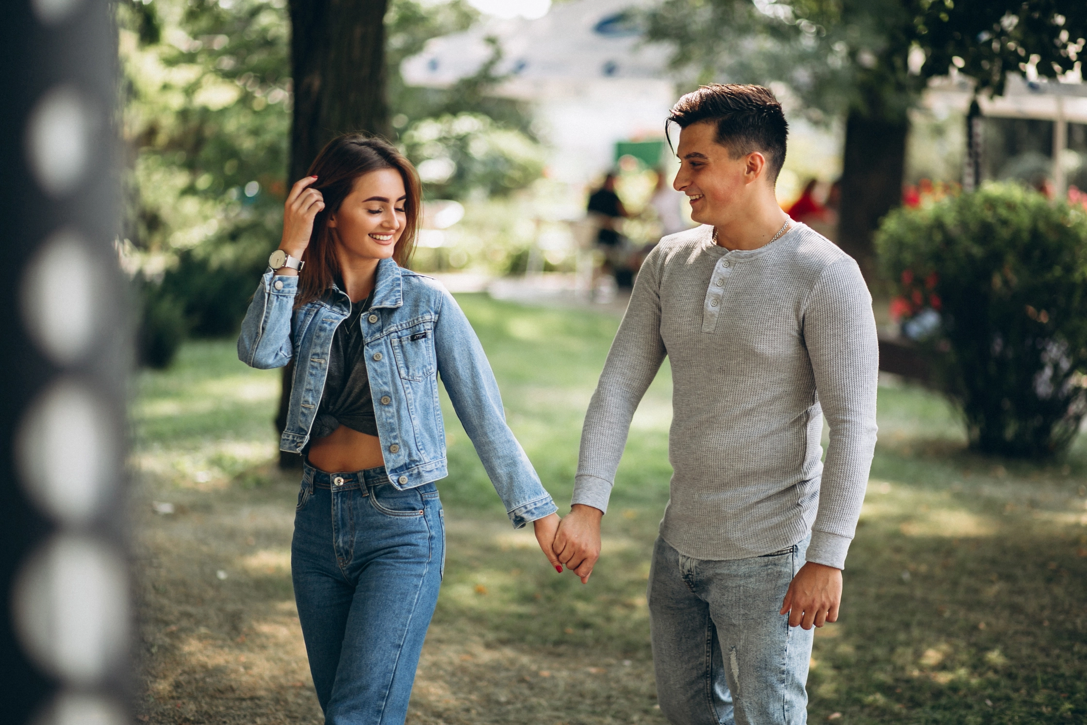 young-couple-park