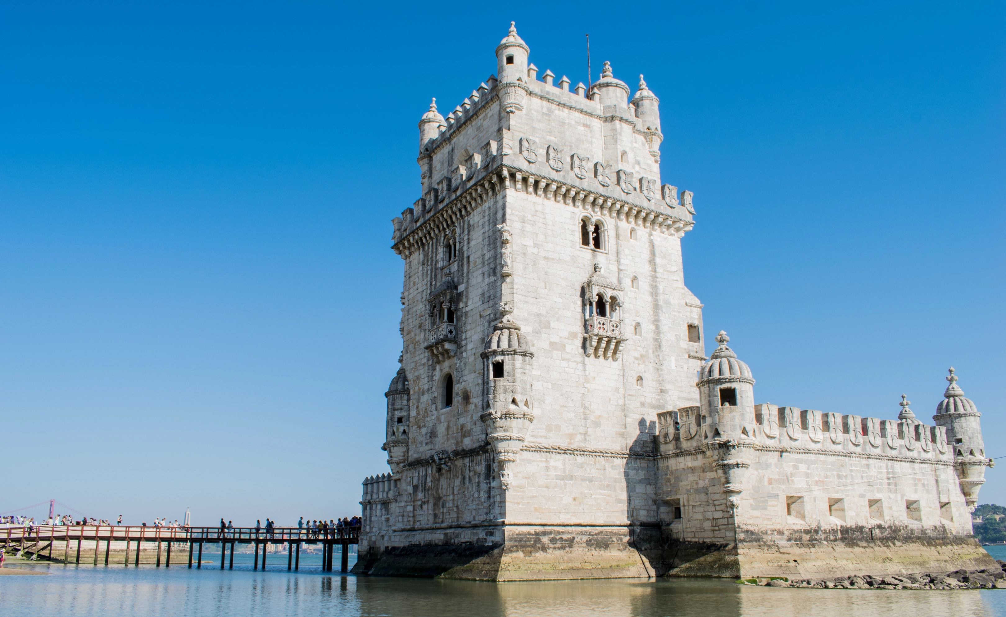 Capture your memories with a photoshoot in Lisbon