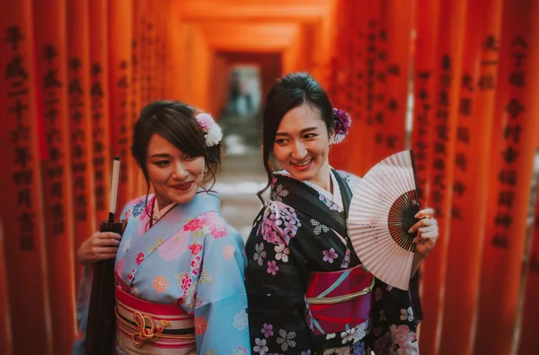 Professional photoshoot at Fushimi Inari Shrine