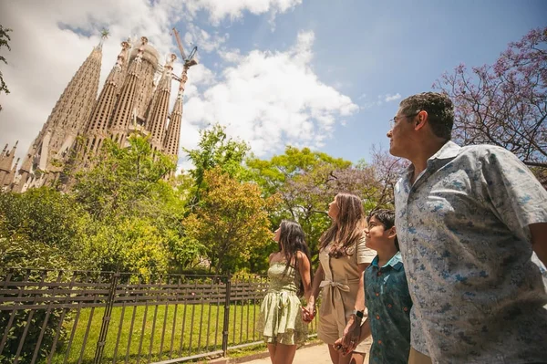 Professional photoshoot outside Sagrada Familia